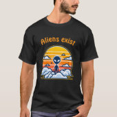 Alien Sunset esthetisch | Sci-Fi Alien Sunset T-shirt (Voorkant)