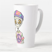 Alien toont het Vredesteken 1 Latte Mok (Rechterhoek)