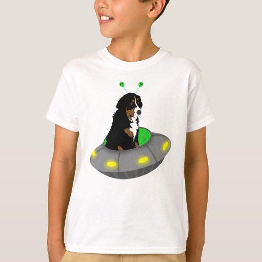Alien UFO Bernese Mountain Dog T-Shirt (Voorkant)