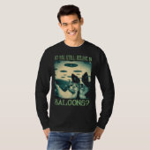 Alien UFO Hunter dog an cat uso selfie  alien T-shirt (Voorkant volledig)