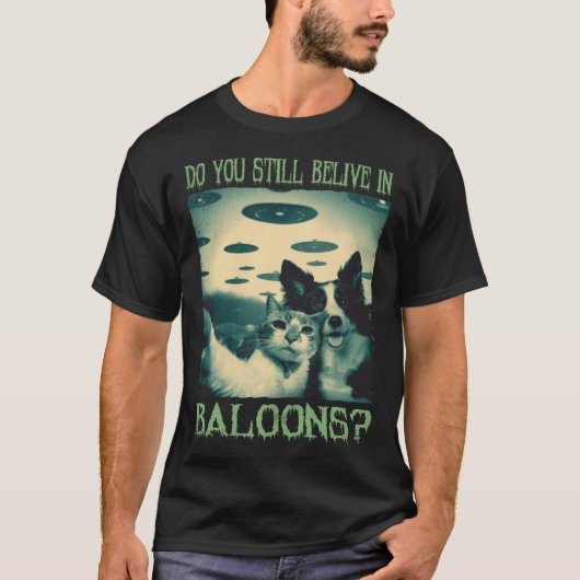 Alien UFO Hunter hond en kat uso selfie alien T-shirt (Voorkant)