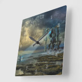 Alien Visiting Earth ontmoet Surfer Vierkante Klok (Hoek)