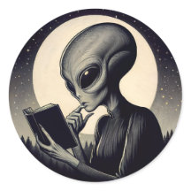 Alien vrouw leest boek  kunst
