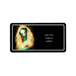 Alien Wearing a Lace Mantilla Etiket