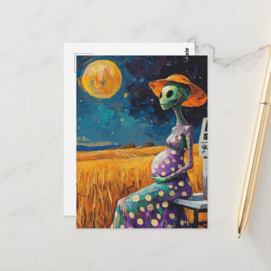 Alien wordt binnenkort moeder in een tarweveld briefkaart (Voorkant / Achterkant in situ)