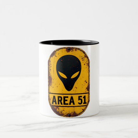 Alien Zone Alert Mug – Beware the Unknown Tweekleurige Koffiemok (Center)