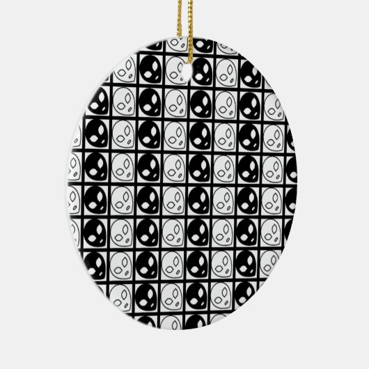 Alien zwart-wit ontwerp keramisch ornament (Rechts)