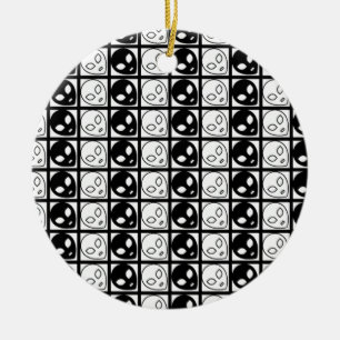 Alien zwart-wit ontwerp keramisch ornament