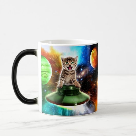 Alienkat in de oufsauer magische mok (Links)