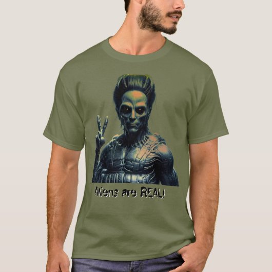 Aliens are REAL! T-shirt (Voorkant)