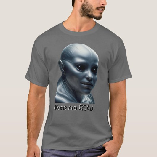Aliens are REAL! T-shirt (Voorkant)