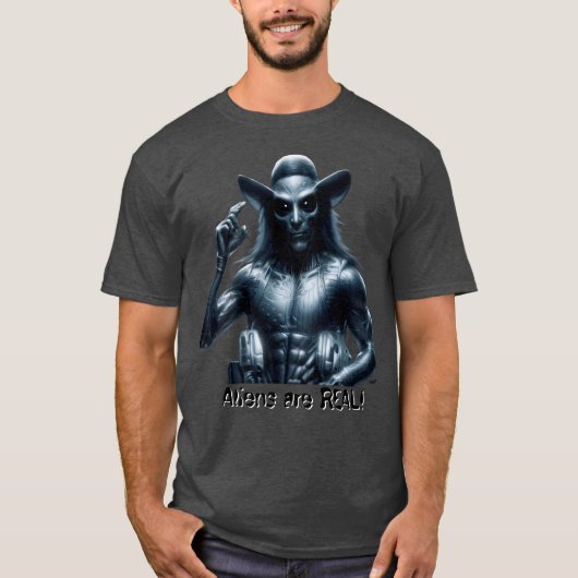 Aliens are REAL! T-shirt (Voorkant)