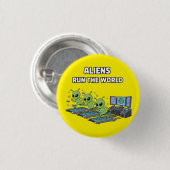 Aliens Run the World Ronde Button 3,2 Cm (Voorkant /achterkant)