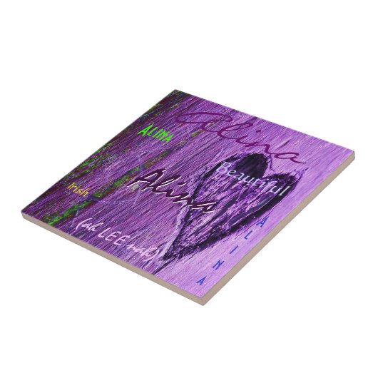 Alina Name Irish Betekenis met Paars hart Tegeltje (Zijkant)