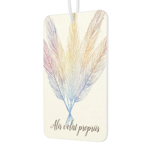 Alis volat propriis vliegt ze met haar eigen vleug luchtverfrisser (Links)