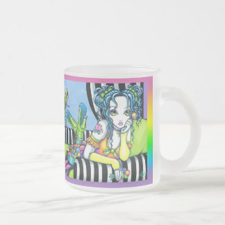 "Alisha" Snoep Rainbow Parrot Fae Art, gevriesde M Matglas Koffiemok