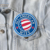 All-American Wife Ronde Button 4,0 Cm (In situ)