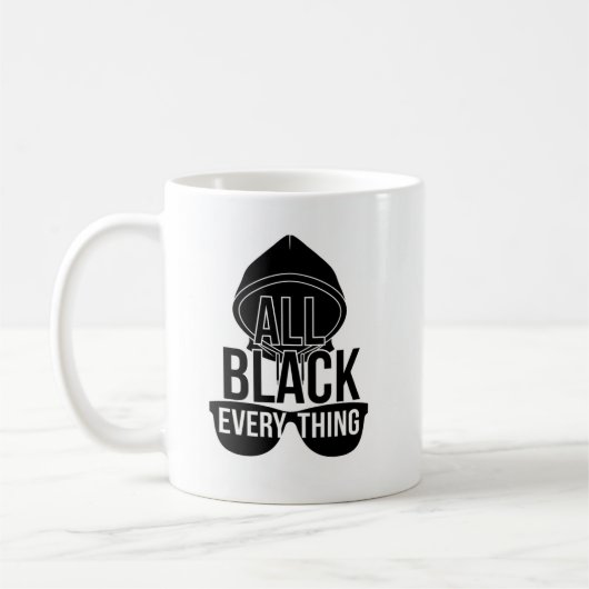 All Black Everything Mok – Minimalistisch Grappig  (Links)