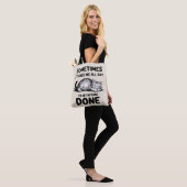 "All Day Doing Nothing" Funny Lazy Cat Tote Bag (Op model)
