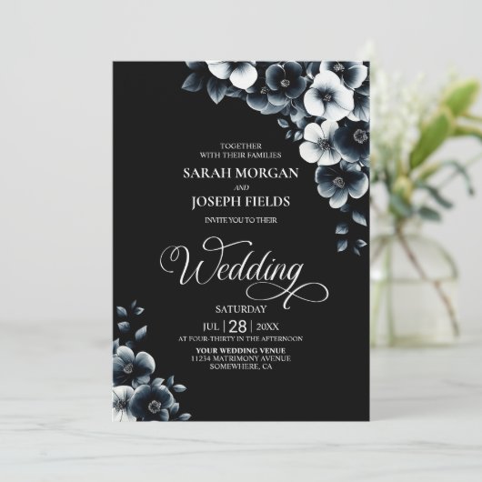 All in One Black and White Floral Wedding Kaart (Staand voorkant)