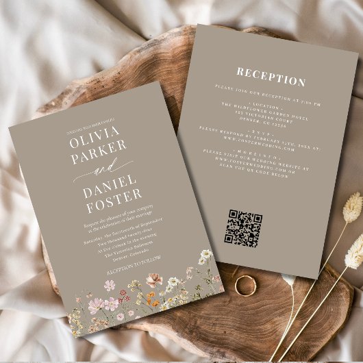All in One Taupe Wilde Bloem QR Code Bruiloft  Kaart