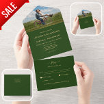 All Inclusive Groen Goud FOTO Bruiloft RSVP All In One Uitnodiging<br><div class="desc">Introductie van onze prachtige 3-in-1 bruiloft uitnodiging, met een groene achtergrond. De tekst is complementair goud/gele kleur. U kunt de kleur naar wens aanpassen aan uw eigen voorkeuren. Voeg een verloving, of koppels foto aan creëer een unieke aandenken uitnodiging. Het bevat een afneembare RSVP-kaart en de hele uitnodiging vouwen en...</div>