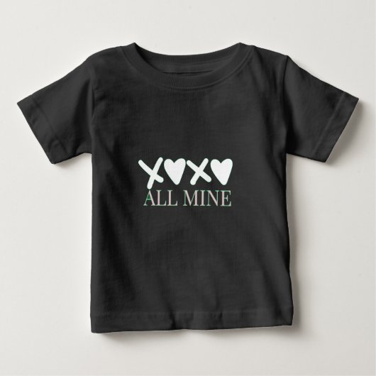 ALL MINE XOXO Valentine Shirt - Minimal Love Desig (Voorkant)