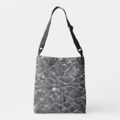 All-over-print Abstracte lichtreflecties op water Crossbody Tas (Achterkant)