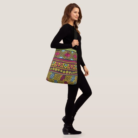 All-Over-Print Cross Body Bag, Groot Crossbody Tas (Op model)