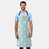 All-Over Print Schort Teal & Goud Arabesk Chef Sch (Gedragen)