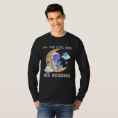 All the Cool Kids Are Reading Book and Reading T-shirt (Voorkant volledig)