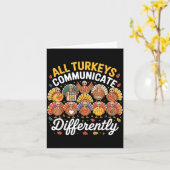 All Turkeys Communicate Differently Autism Awarene Kaart (Gele Bloem)