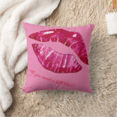 All you need is love motif on throw cushion kussen (Deken)