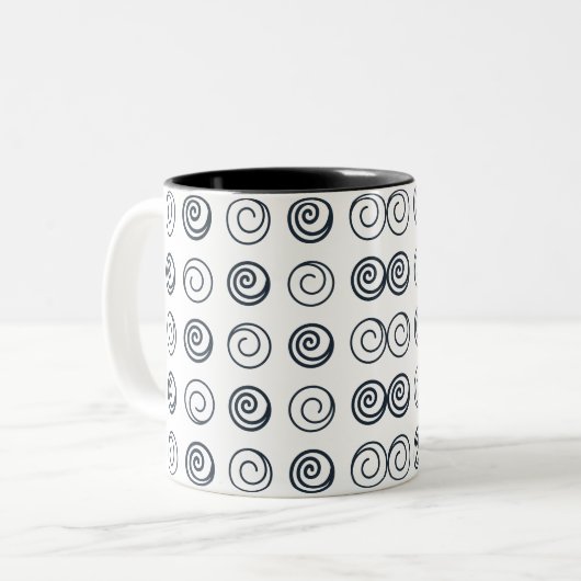 Alle kaneel rollen tweekleurige koffiemok (Voorkant links)