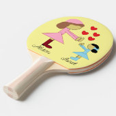 Alle kinderen hebben liefde nodig: lichtgeel tafeltennisbatje (Voorkant Gekanteld)