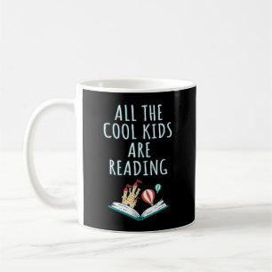 Alle Kinderen van de kool lezen de Mok van koffie