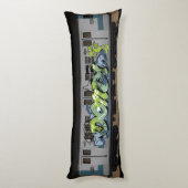 Alle metrotreinen van Dondi in de stad Lichaamskussen (Achterkant (Verticaal))