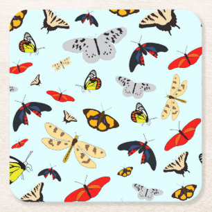 Alle verschillende soorten kleurrijke vlinders kartonnen onderzetters