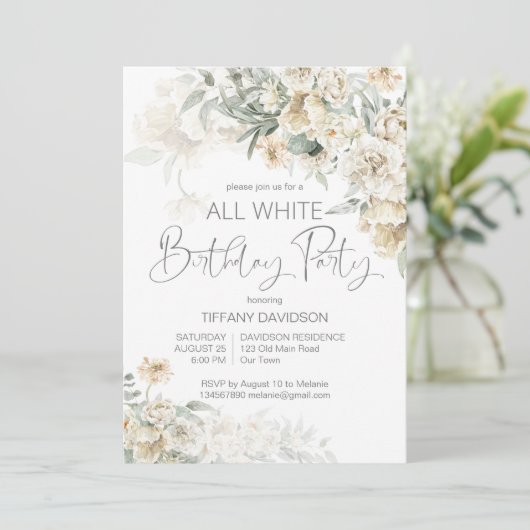 Alle witte verjaardagsfeestje zilveren witte bloem kaart (Staand voorkant)