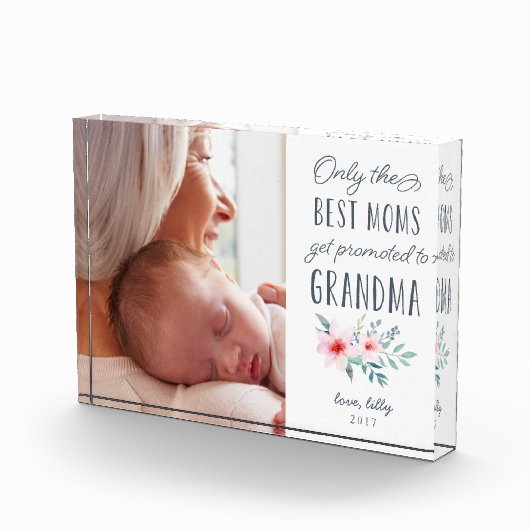 Alleen de beste mama's worden naar grootmoeder gep fotoblokken (Rechts)