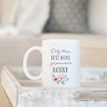 Alleen de beste momen worden gepromoot naar Nonna Koffiemok<br><div class="desc">Alleen de beste moeders worden gepromoot naar Nonna! Onze  mok van de florale prijsopgave kenmerkt het zoete sentiment in handgeschreven stijl typografie,  voorzien van een spray van wazige roze waterverf bloemen. Een mooi cadeau voor nieuwe grootmoeders of Moederdag.</div>