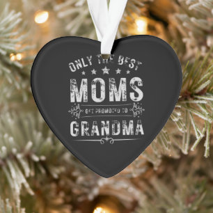 Alleen de beste momenten worden naar oma gepromoot ornament