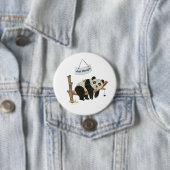 Alleen de Button van Hangin door Adiela Akoo (In situ)