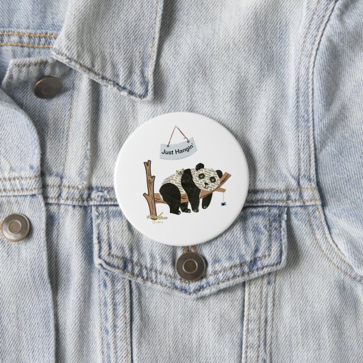 Alleen de Button van Hangin door Adiela Akoo (In situ)