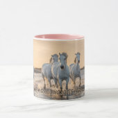 Alleen een meisje dat van de Mok van paarden houdt (Midden)