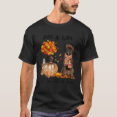 Alleen een meisje dat van Herfst houdt en Brindle T-shirt (Voorkant)