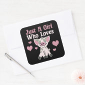 Alleen een meisje dat van varkens houdt vierkante sticker (Envelop)