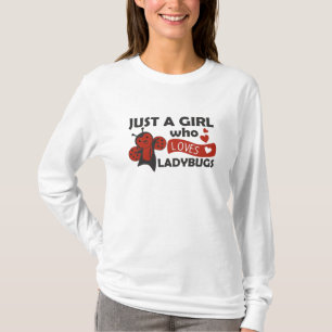 Alleen een meisje met de Ladybug-liefhebbers van e T-shirt