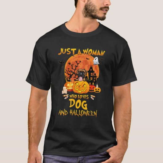 Alleen een vrouw die van Dog en Halloween houdt T-shirt (Voorkant)