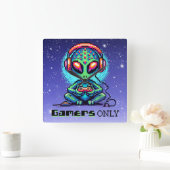 Alleen gamers | Pixel Art Alien Vierkante Klok (Huis)